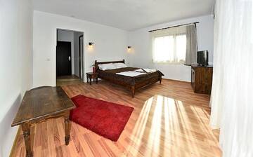 Фото номера Номер с кроватью размера «king-size» Гостевой дом Gulliver Delta Resort г. Муригьол 5